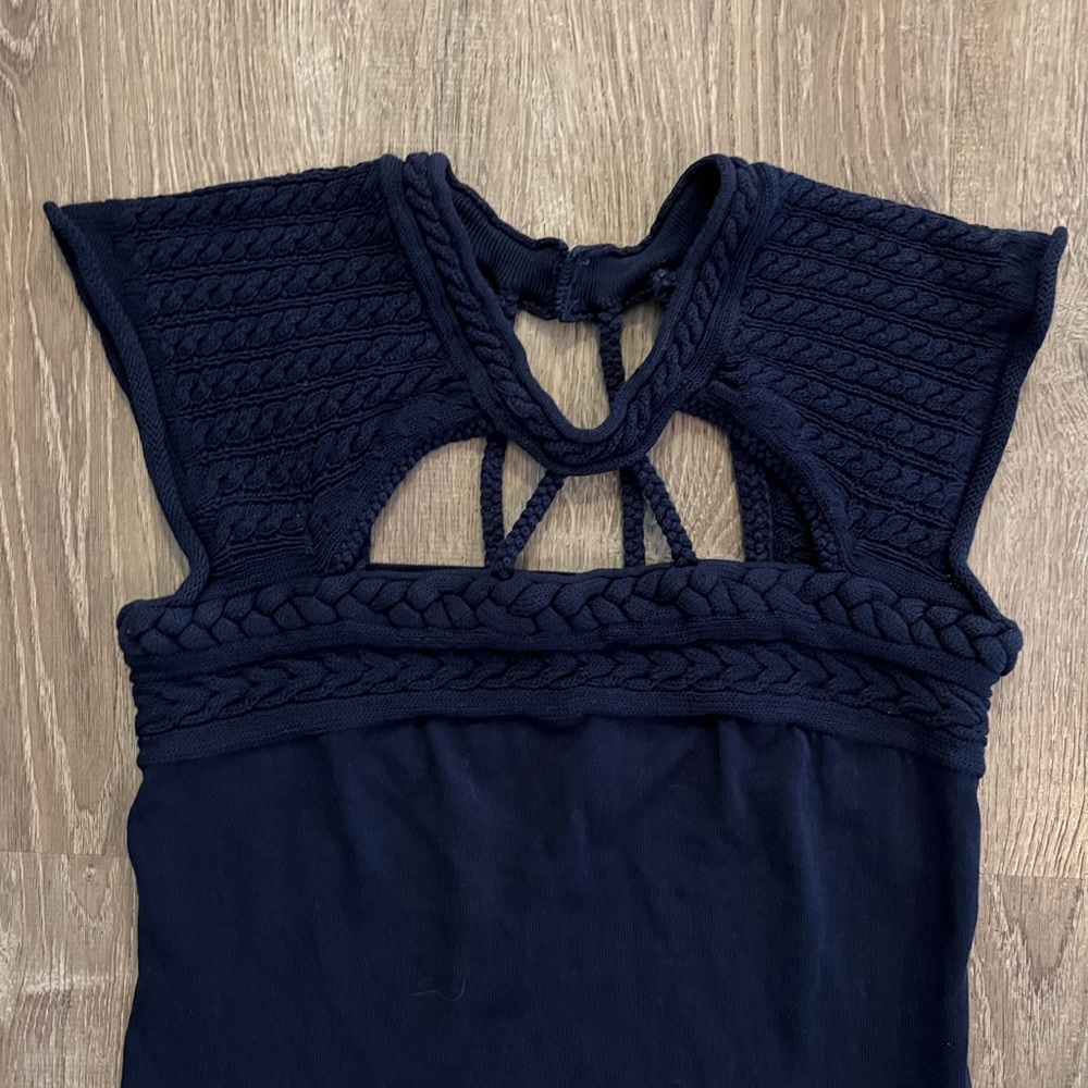 Sita Murt crochet mock neck top - Picture 8 of 11